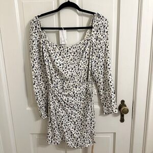 Reformation Rosalie Wrap Mini Dress in Mykonos Print. Size 6. NWT